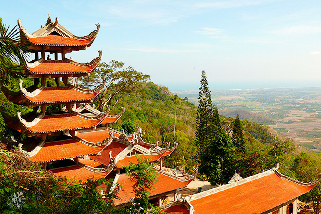 Muine: Discover Taku Mountain, Reclining Buddha & Local Life 3
